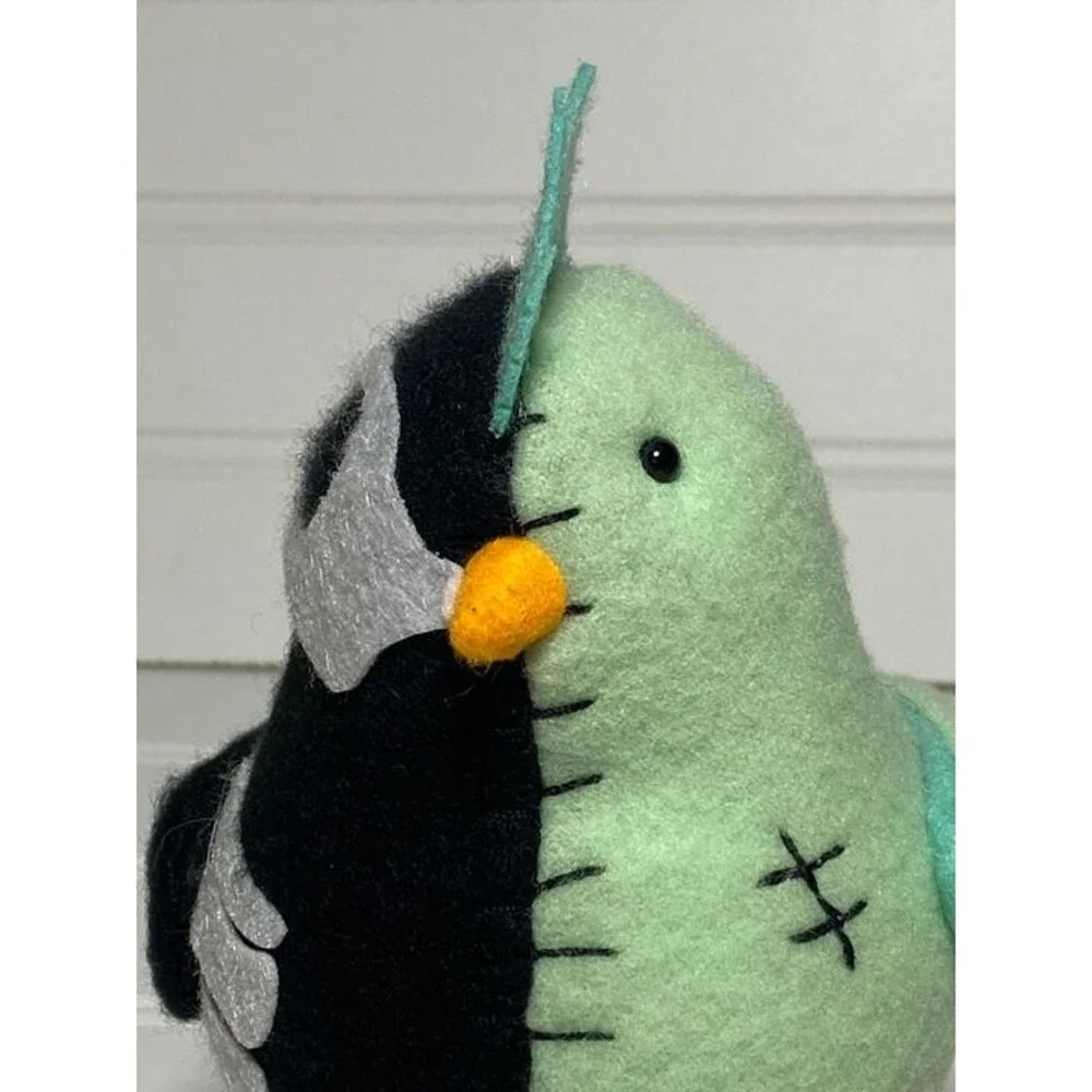 Target Featherly Friends Hyde & EEK SKELLY Halloween Skeleton Bird 2025 Reunion